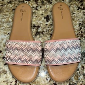 Time and Tru Sparkly Embellished Chevron Band Flats Women’s Size 10 EUC